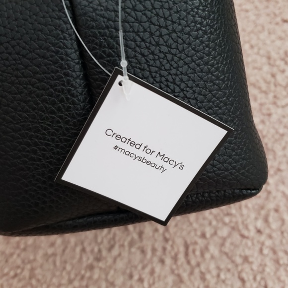 NWT Macy's Black Dopp Kit Toiletries Travel Bag with Top Detail and Zipper - Picture 12 of 16